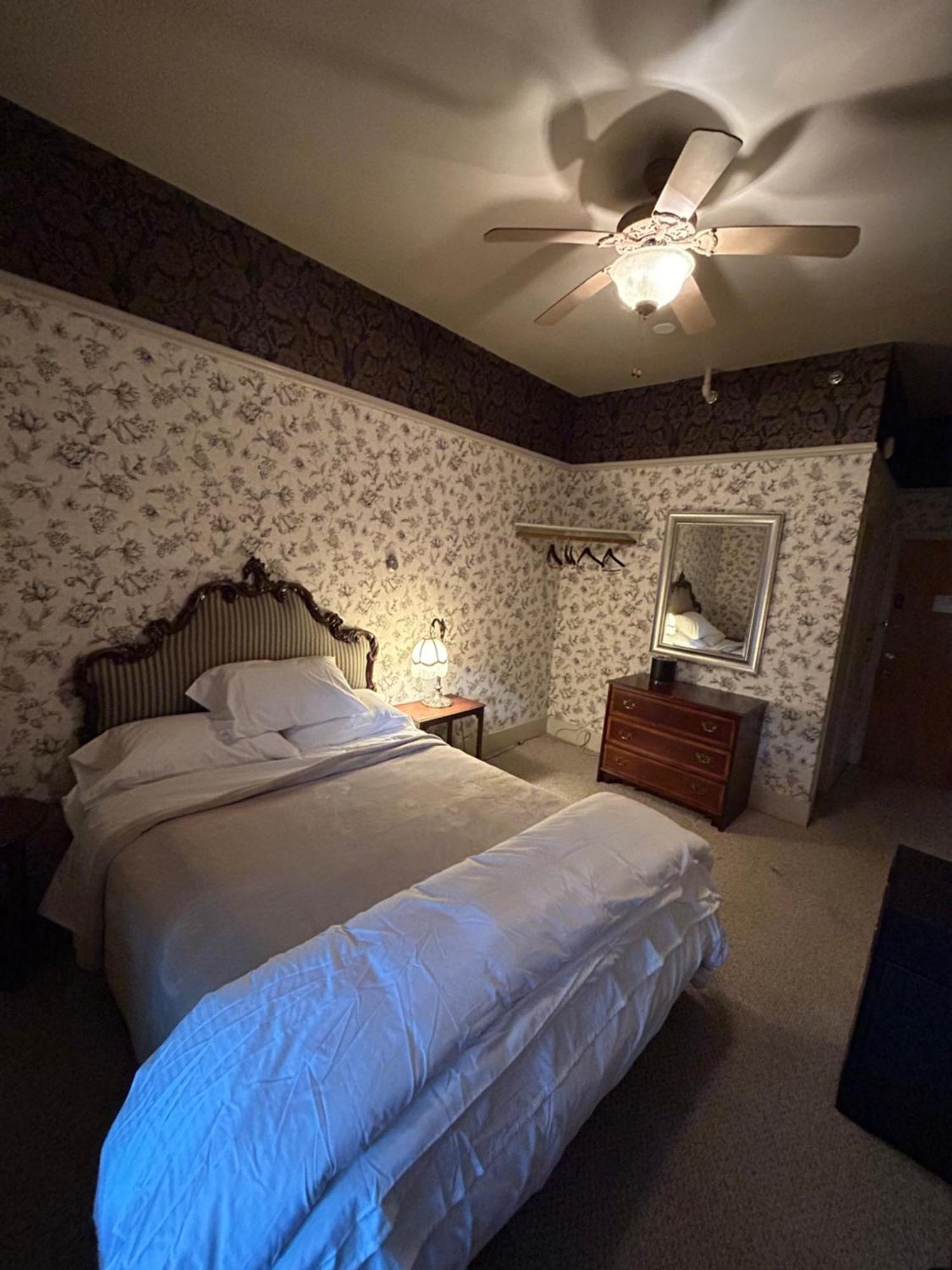 The Elizabeth Inn And Restaurant Bethel Zimmer foto
